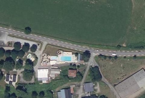 Vue aérienne du Camping a l’Ombre des Tilleuls à Peyrouse