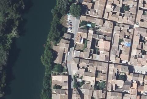 Vue aérienne du Camping Bellerive à Montfrin
