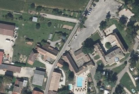 Vue aérienne du Camping Château de l’Épervière à Gigny-sur-Saône