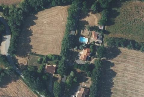 Vue aérienne du Camping de Gourjade à Castres