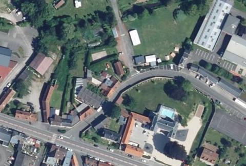Vue aérienne du Camping de l’Abîme à Picquigny