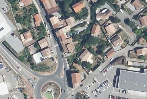 Vue aérienne du Camping de l’Arche à Lanas