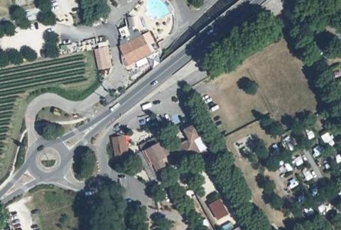 Vue aérienne du Camping de l’Ardeche à Salavas