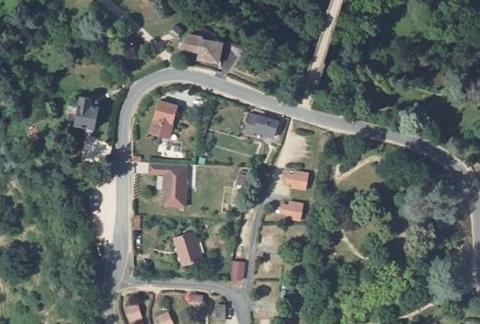 Vue aérienne du Camping de la Vallée à Néris-les-Bains