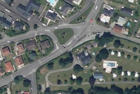 Vue aérienne du Camping de Sarsan à Lourdes