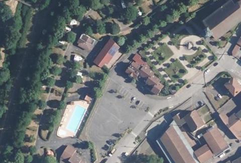 Vue aérienne du Camping des Lacs à Celles-sur-Plaine