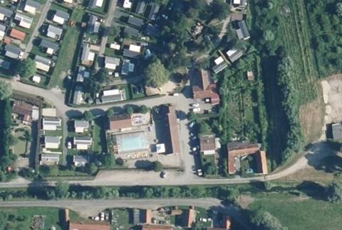 Vue aérienne du Camping des Oiseaux à Rue