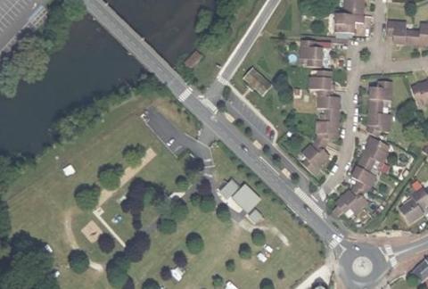 Vue aérienne du Camping des Rives du Loing à Cepoy