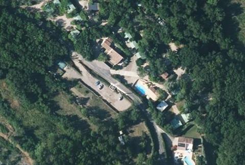 Vue aérienne du Camping des Sources à Soubès