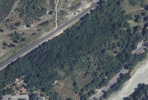 Vue aérienne du Camping du Club Nautique Alpin Serre Ponçon à Embrun