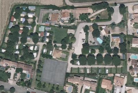Vue aérienne du Camping du Lavandin à Orange