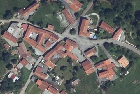Vue aérienne du Camping Es Pibous à Saint-Bertrand-de-Comminges