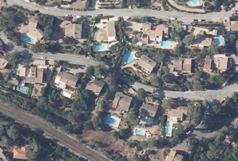 Vue aérienne du Camping Esterel Caravaning à Agay