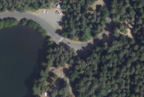 Vue aérienne du Camping et Chalets du Lac d’Aydat à Aydat