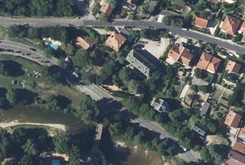 Vue aérienne du Camping Huttopia Millau à Millau