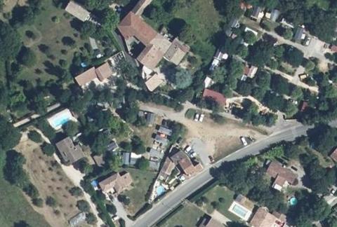 Vue aérienne du Camping International à Pradons