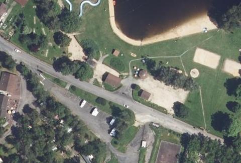 Vue aérienne du Camping l’Air du Lac à Saint-Hilaire-les-Places
