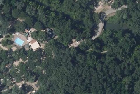 Vue aérienne du Camping l’Art de Vivre à Châteauneuf-du-Pape