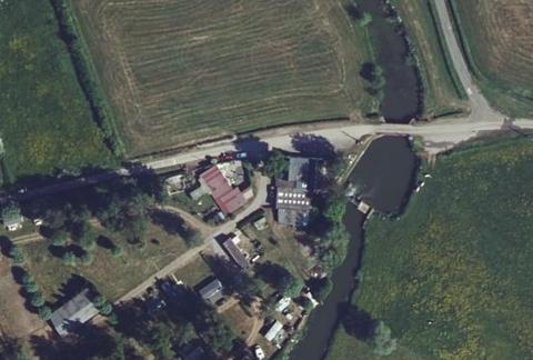 Vue aérienne du Camping l’Auberge du Moulin des Prés à Maroilles