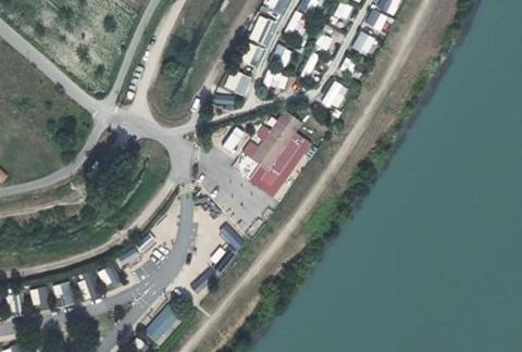 Vue aérienne du Camping l’Île des Pêcheurs à Condrieu