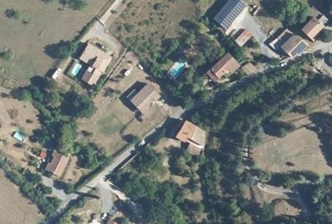 Vue aérienne du Camping l’Oasis à Grospierres