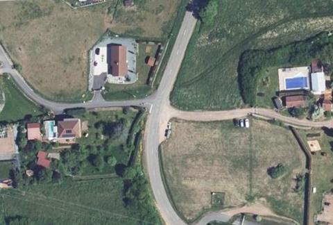 Vue aérienne du Camping l’Orée du Lac à Villerest