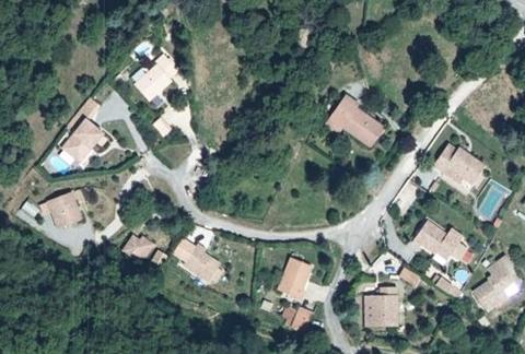 Vue aérienne du Camping la Châtaigneraie à Montpezat-sous-Bauzon