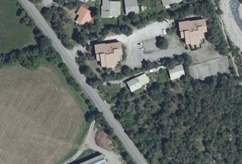 Vue aérienne du Camping la Chaup à Enchastrayes