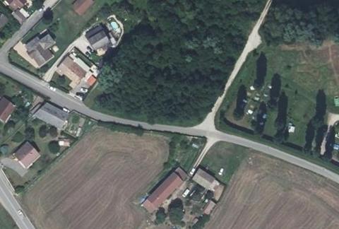 Vue aérienne du Camping la Ferme des Épinettes à Saint-Romain-de-Jalionas