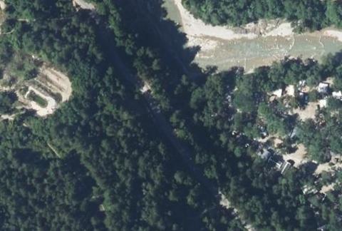 Vue aérienne du Camping la Pinède à Die