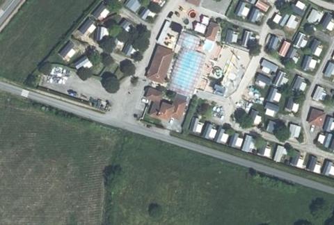 Vue aérienne du Camping  la Riviera à Saint-Michel-Chef-Chef