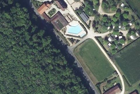 Vue aérienne du Camping la Rivière à Les Eyzies-de-Tayac-Sireuil