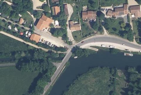 Vue aérienne du Camping la Venise Verte à Coulon