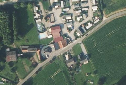 Vue aérienne du Camping la Verte Colline à Teneur