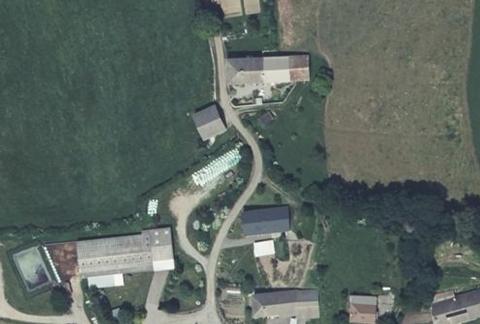 Vue aérienne du Camping le Champ des Cimes à Aubessagne