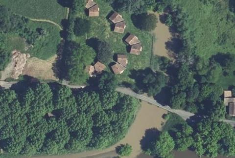 Vue aérienne du Camping le Domaine de Castillon à Castillon-la-Bataille