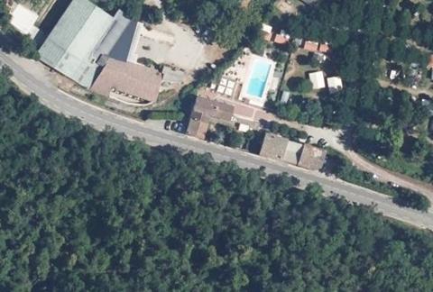 Vue aérienne du Camping le Manoir à Tournon-sur-Rhône