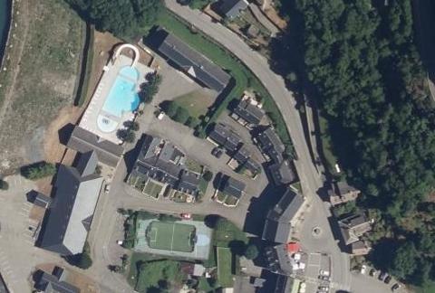 Vue aérienne du Camping le Pain de Sucre à Gavarnie-Gèdre