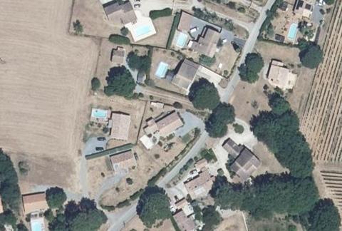 Vue aérienne du Camping le Pousadou à Berrias-et-Casteljau