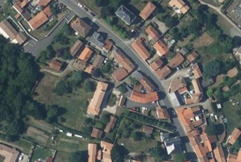 Vue aérienne du Camping le Roc à Vairé