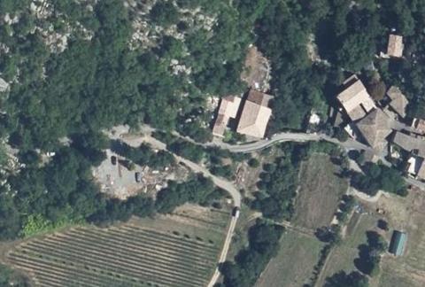 Vue aérienne du Camping le Servière à Balazuc