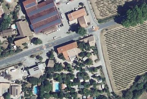 Vue aérienne du Camping les Auberges à Pouzols-Minervois