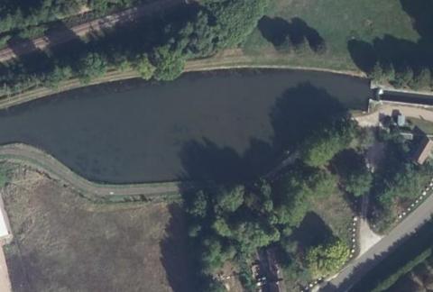 Vue aérienne du Camping les Berges de l’Yonne à Coulanges-sur-Yonne