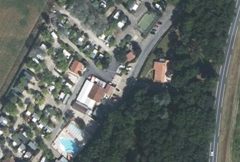 Vue aérienne du Camping les Castors à Saint-Simon-de-Bordes