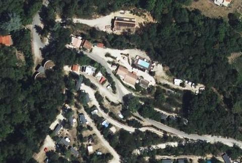 Vue aérienne du Camping les Cerisiers à Vernet-les-Bains