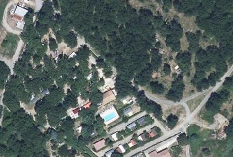 Vue aérienne du Camping les Chênes à Vesseaux
