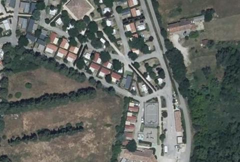 Vue aérienne du Camping les Fontaines à Pernes-les-Fontaines