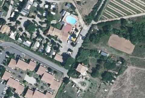 Vue aérienne du Camping les Peupliers à Colombiers