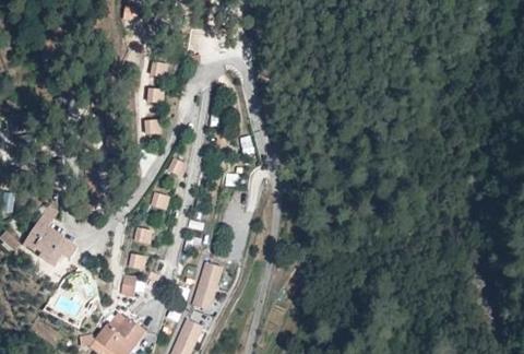 Vue aérienne du Camping les Pins d’Ucel à Ucel