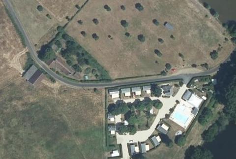 Vue aérienne du Camping les Rioms à Barrou